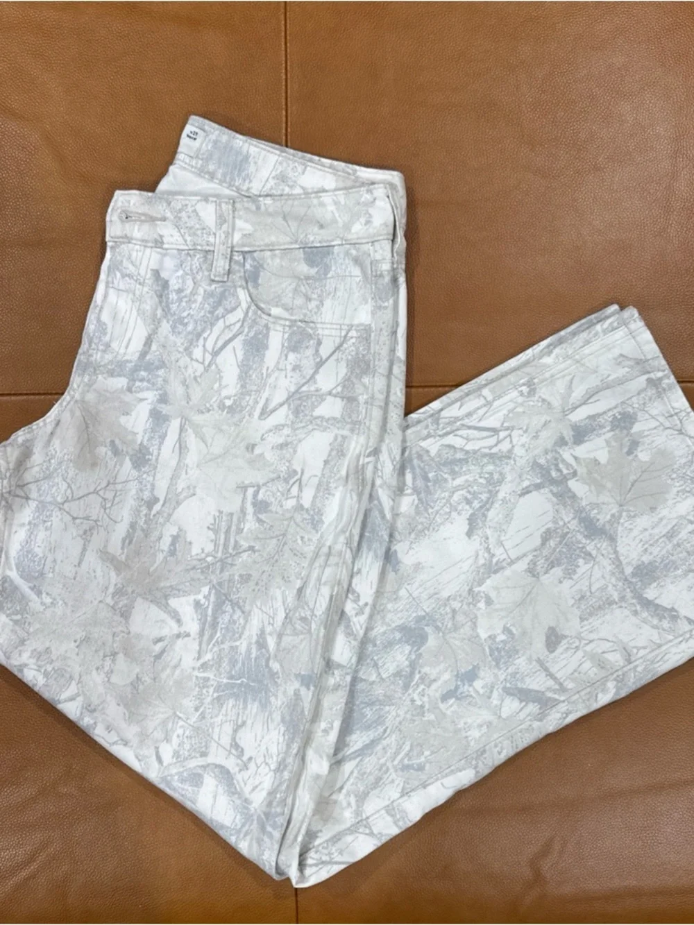 Hollister Women’s Low Rise Baggy Pants Size 8 Waist 29 Camo Print Wide Leg - Picture 1 of 7